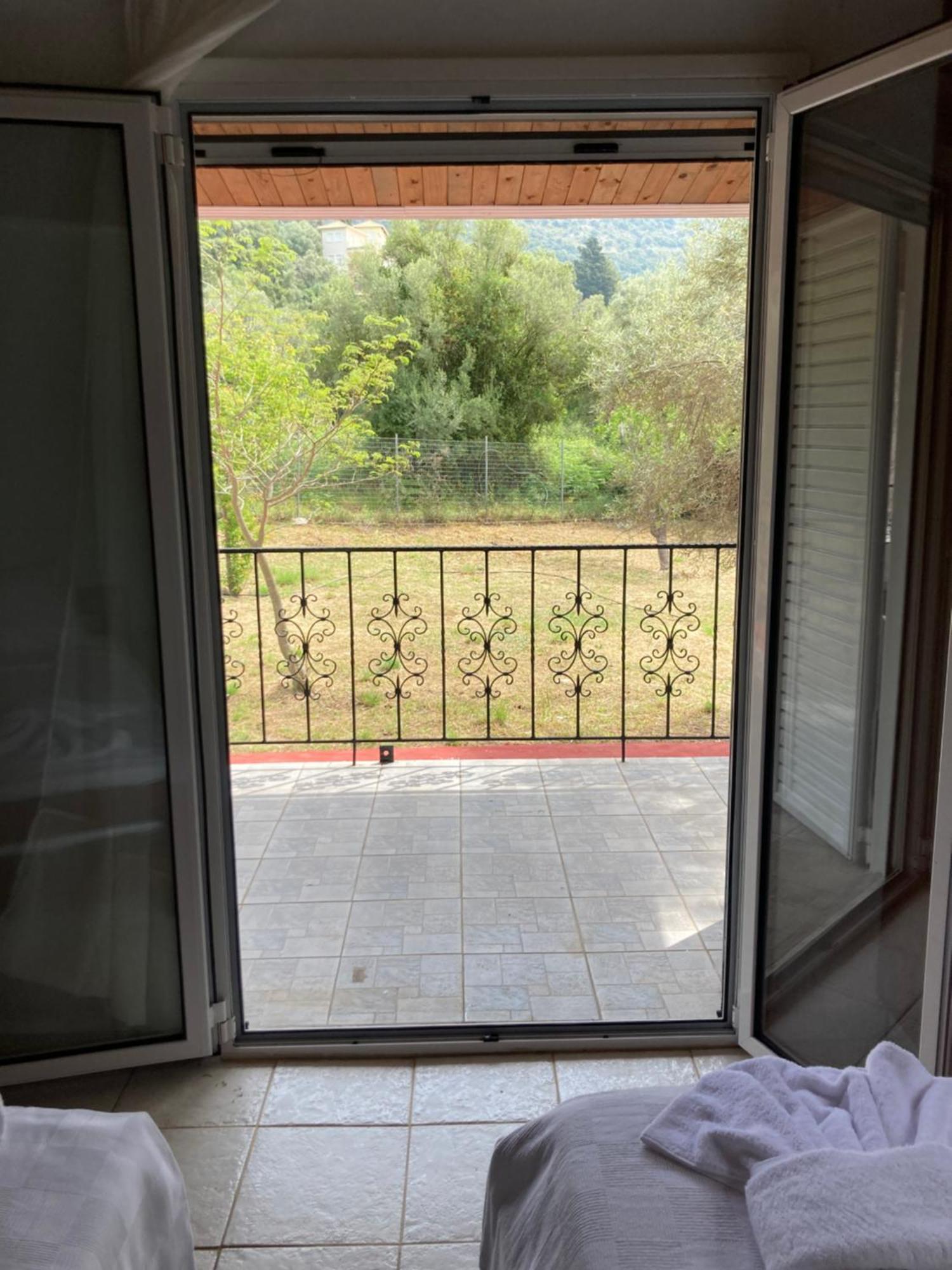 Helios Beach House Mikros Gialos Ngoại thất bức ảnh